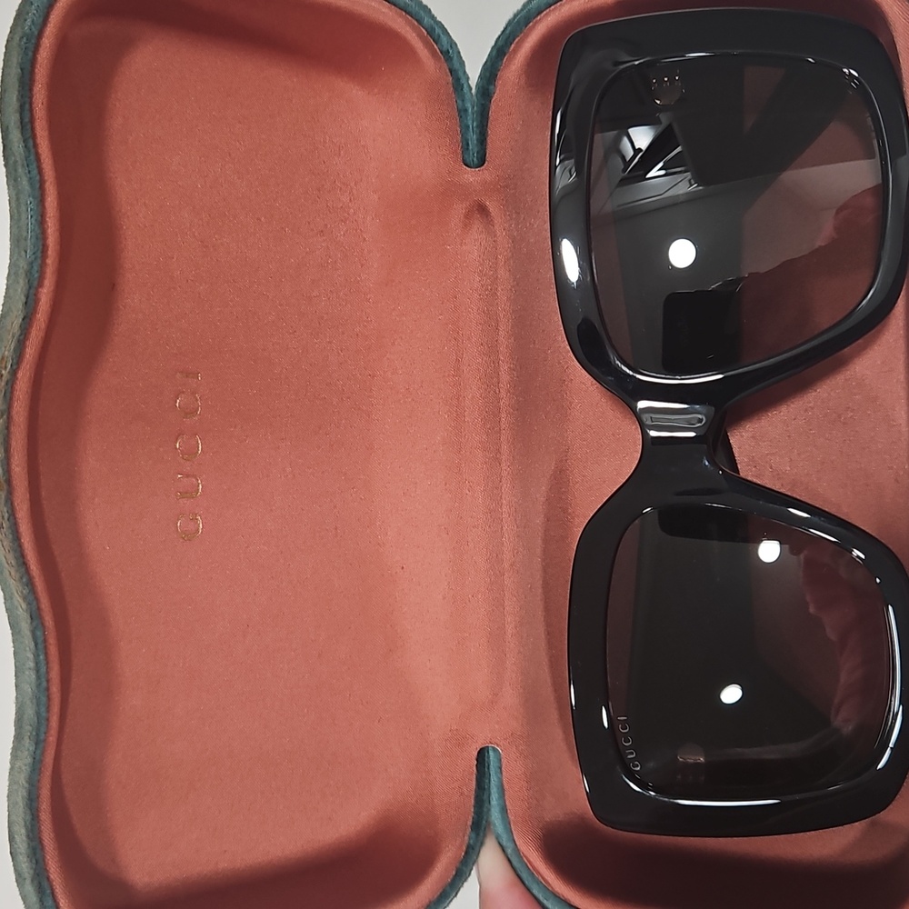 Gucci Black Sunglasses